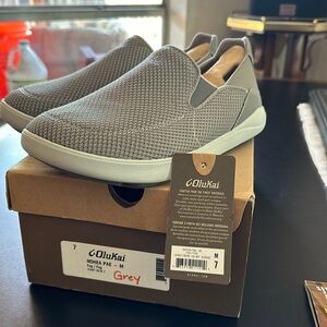 Olukai men’s Nohea pae fog color